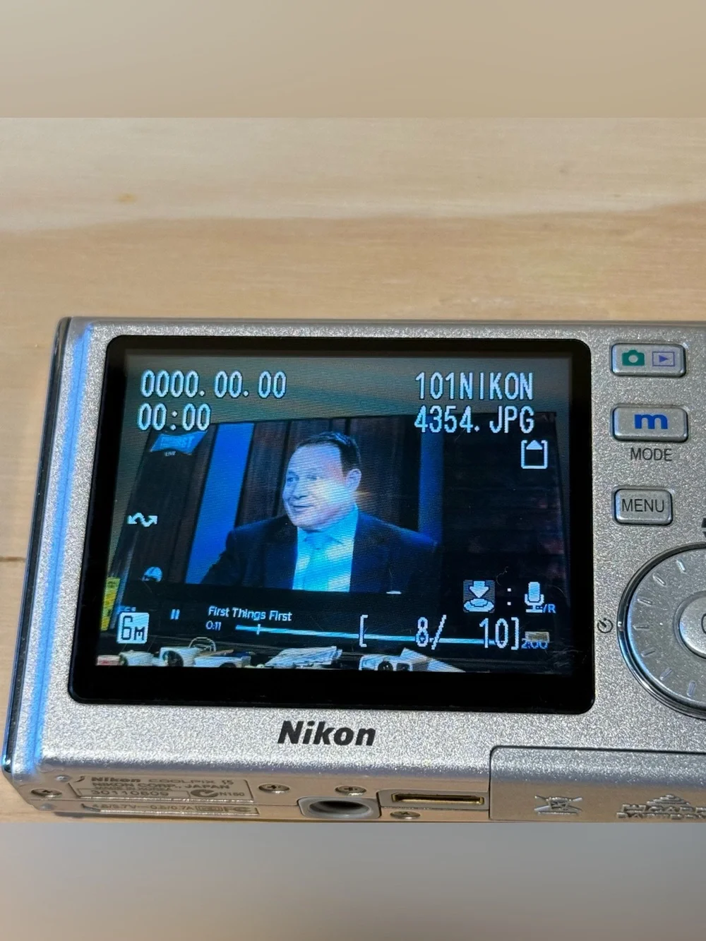 Nikon Coolpix S5 Digital Camera 6MP Slv Tested Good w/Bat-Char-SDCard Read Info!